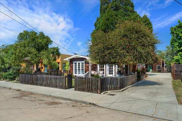 334 Pennsylvania Avenue, Santa Cruz, CA 95062