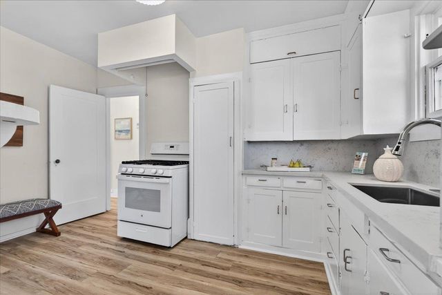 334 Pennsylvania Avenue, Santa Cruz, CA 95062