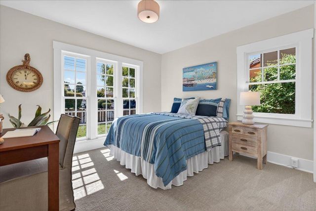 334 Pennsylvania Avenue, Santa Cruz, CA 95062