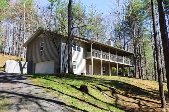5302 Summerwood Lane, Young Harris, GA 30582