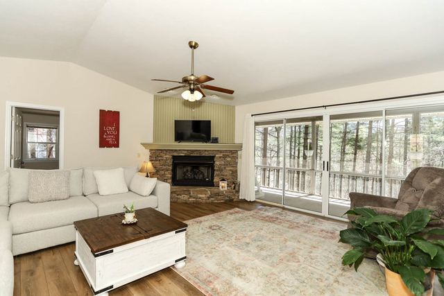 5302 Summerwood Lane, Young Harris, GA 30582