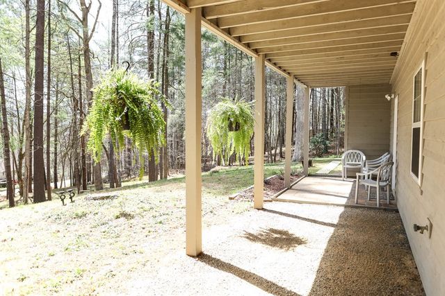 5302 Summerwood Lane, Young Harris, GA 30582