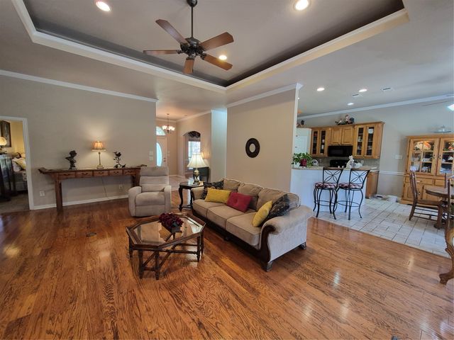 1176 Country Bend Drive, Post Oak Bend, TX 75142