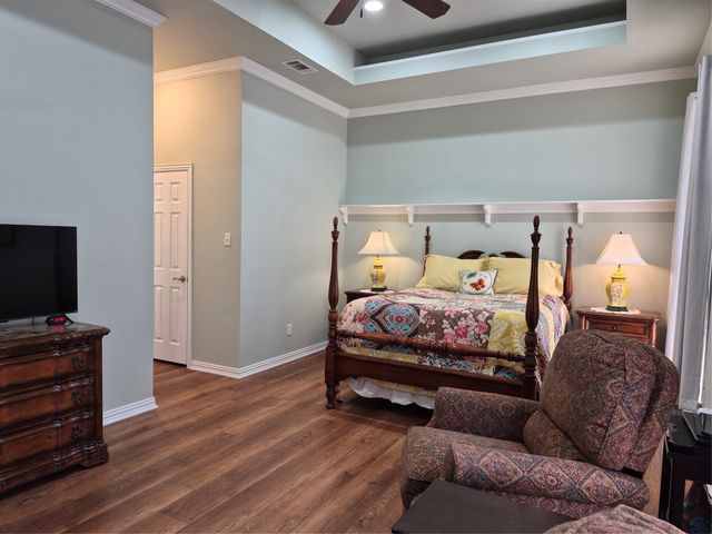 1176 Country Bend Drive, Post Oak Bend, TX 75142