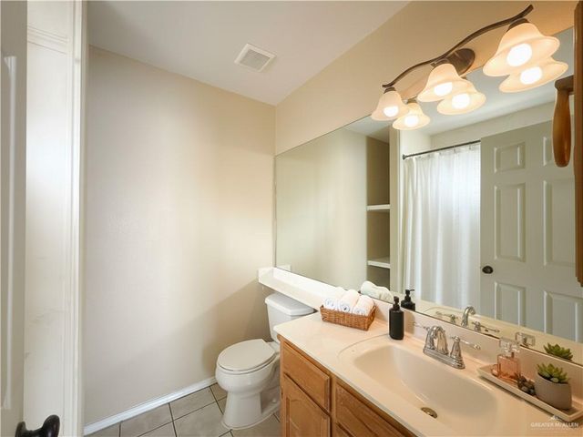 811 S Diplomat Drive, Pharr, TX 78577