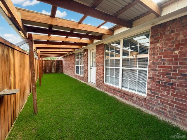 811 S Diplomat Drive, Pharr, TX 78577