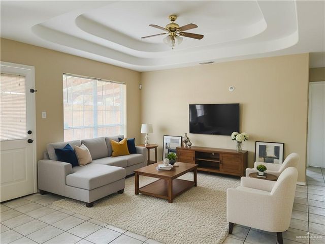 811 S Diplomat Drive, Pharr, TX 78577