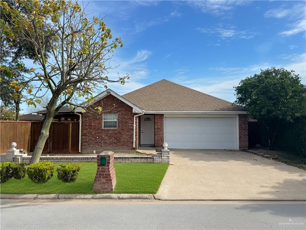 811 S Diplomat Drive, Pharr, TX 78577
