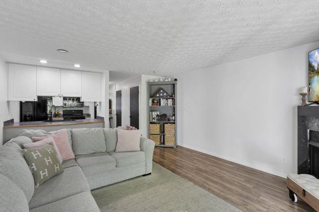 4696 Shalers Drive, 52B, Columbus, OH 43228