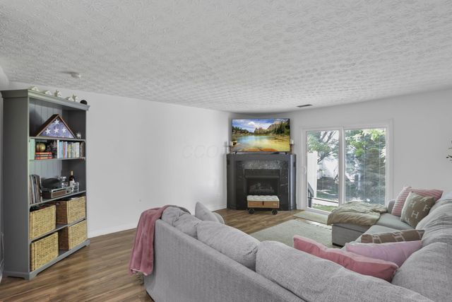4696 Shalers Drive, 52B, Columbus, OH 43228