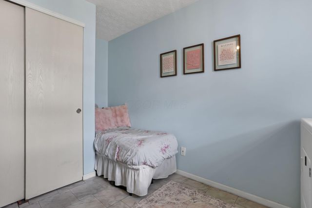 4696 Shalers Drive, 52B, Columbus, OH 43228