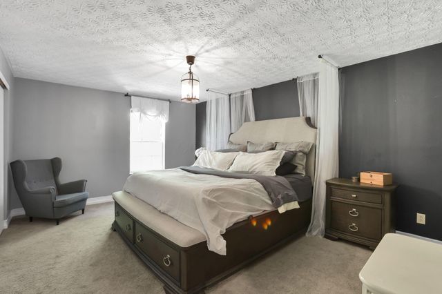 4696 Shalers Drive, 52B, Columbus, OH 43228