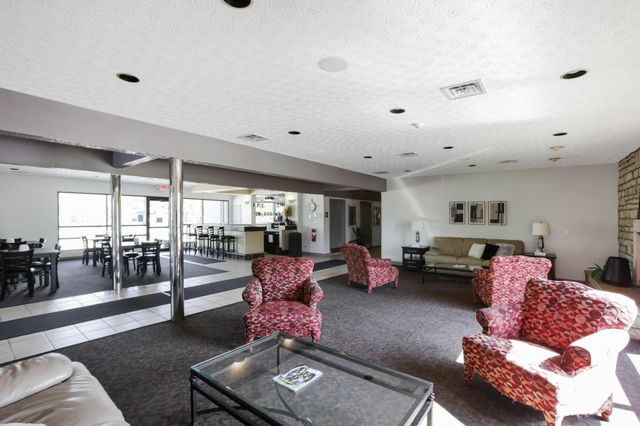 4696 Shalers Drive, 52B, Columbus, OH 43228