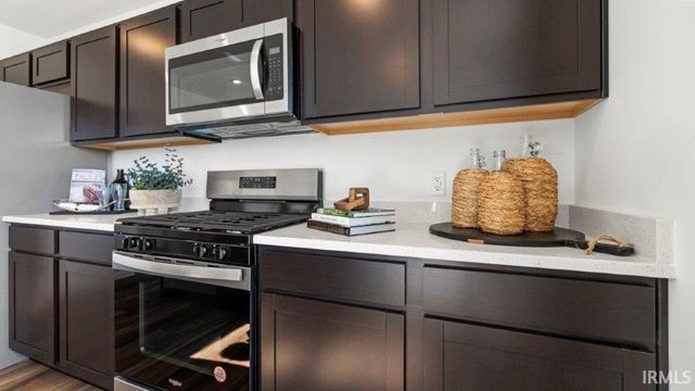 12938 Rey Cove, Fort Wayne, IN 46818