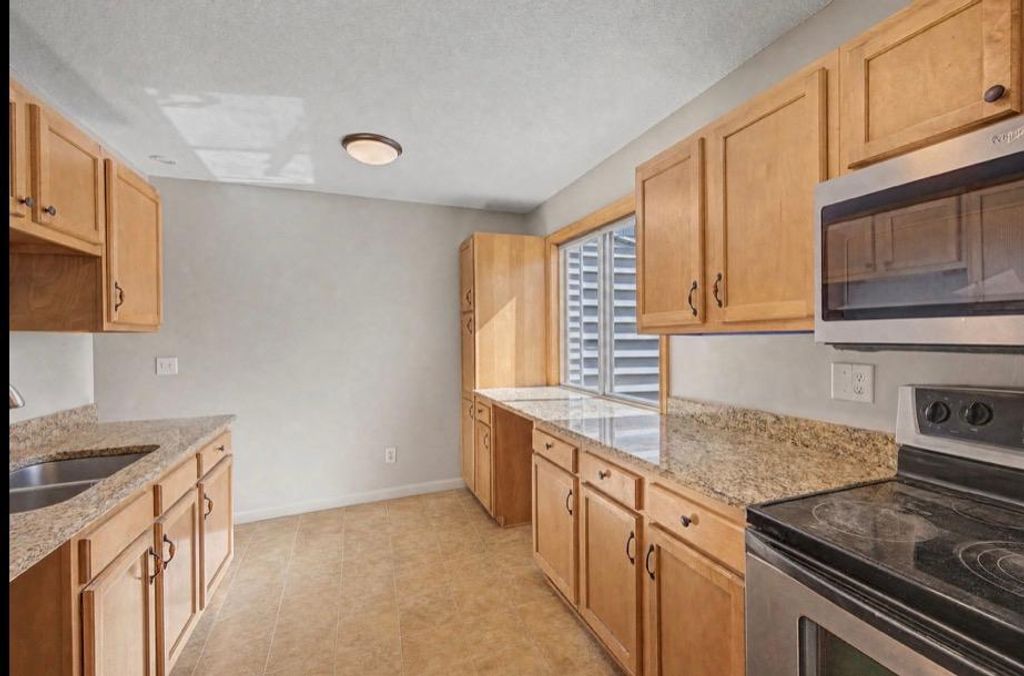 2281 Pond Avenue, Maplewood, MN 55119 — photo 4