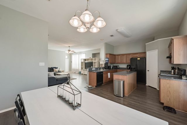 508 Ammonite Court, Arlington, TX 76002