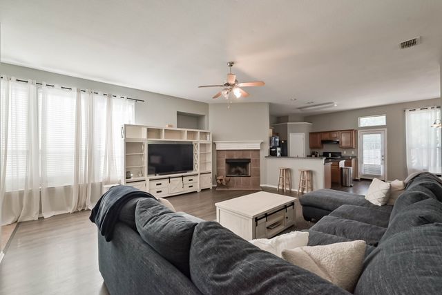 508 Ammonite Court, Arlington, TX 76002