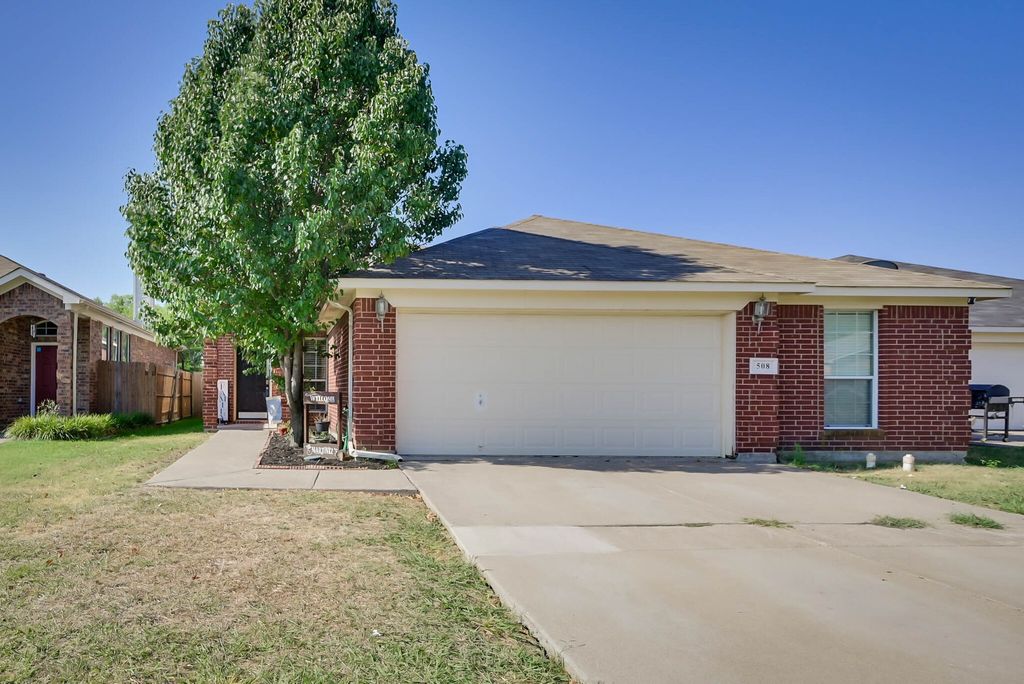 508 Ammonite Court, Arlington, TX 76002