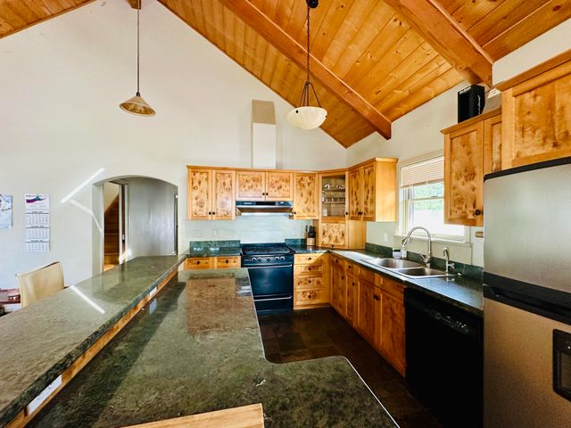 4840 Doody Ridge Road, Ettersburg, CA 95542