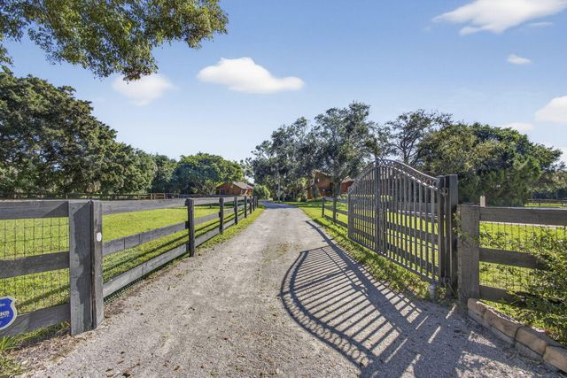 852 Cindy Drive, Wellington, FL 33414