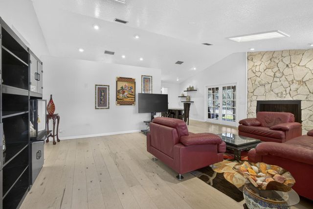 852 Cindy Drive, Wellington, FL 33414