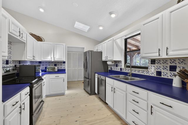 852 Cindy Drive, Wellington, FL 33414