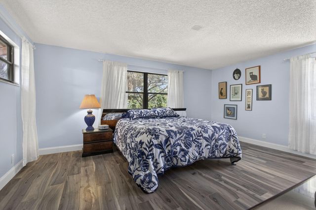 852 Cindy Drive, Wellington, FL 33414