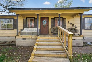 1402 E Hayes Street, Okmulgee, OK 74447