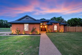100 Deer Creek, Waco, TX 76705