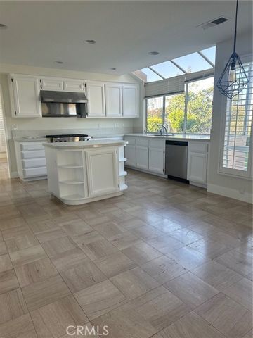 28451 Fieldbrook, Mission Viejo, CA 92692