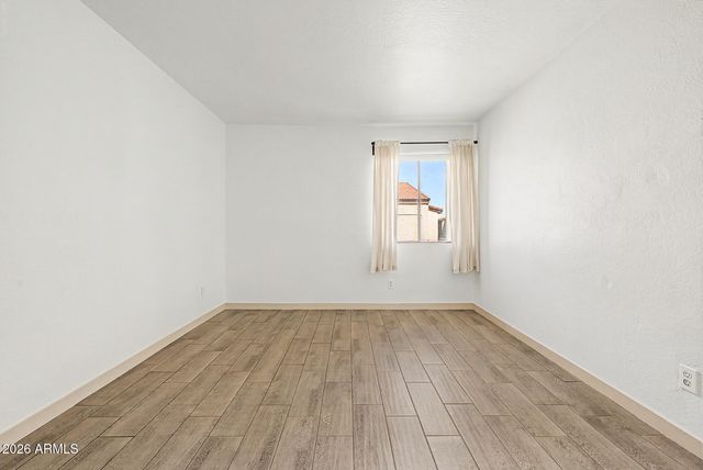 2202 W GLENROSA Avenue 9, Phoenix, AZ 85015