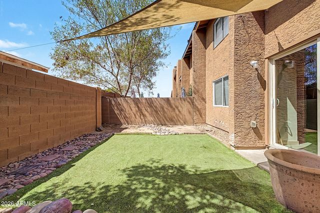 2202 W GLENROSA Avenue 9, Phoenix, AZ 85015