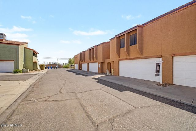 2202 W GLENROSA Avenue 9, Phoenix, AZ 85015