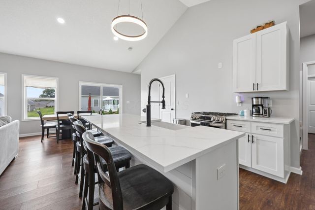 2145 Morgan Run, Newark, OH 43055