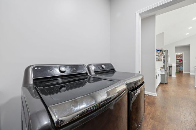 2145 Morgan Run, Newark, OH 43055