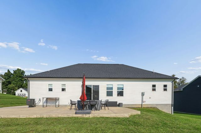 2145 Morgan Run, Newark, OH 43055
