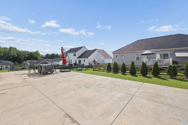 2145 Morgan Run, Newark, OH 43055