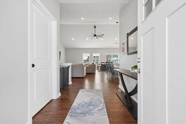 2145 Morgan Run, Newark, OH 43055