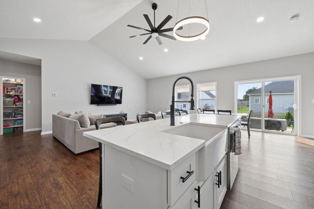 2145 Morgan Run, Newark, OH 43055