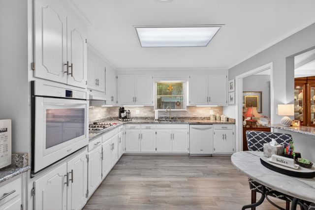 618 Clarendon Place, Aiken, SC 29801