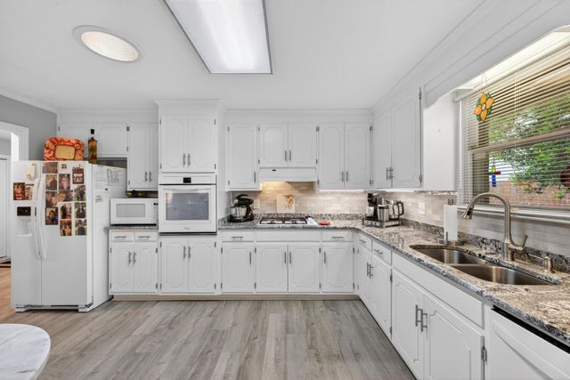 618 Clarendon Place, Aiken, SC 29801