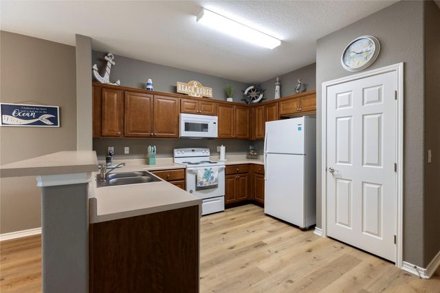 1126 3 Ks, San Leon, TX 77539