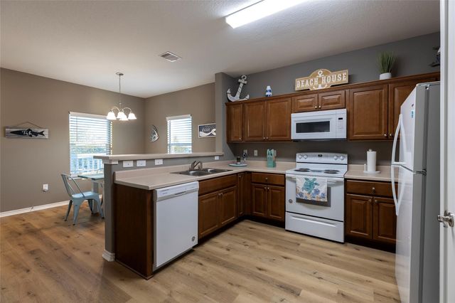 1126 3 Ks, San Leon, TX 77539