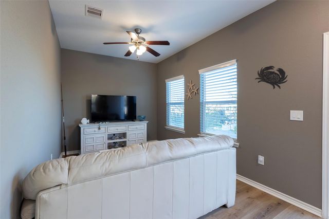 1126 3 Ks, San Leon, TX 77539