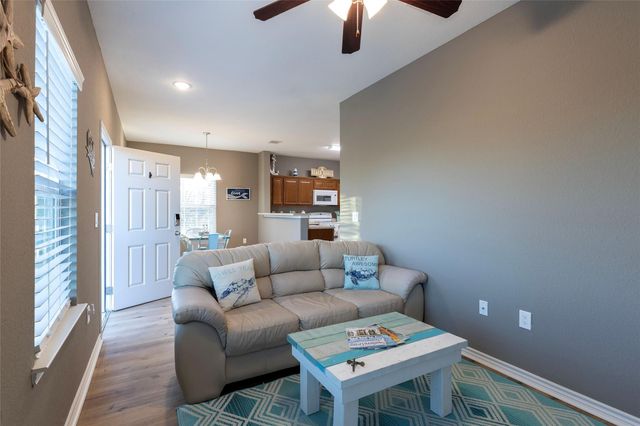 1126 3 Ks, San Leon, TX 77539