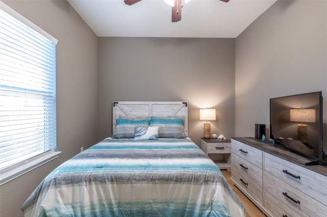 1126 3 Ks, San Leon, TX 77539