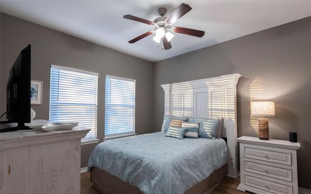 1126 3 Ks, San Leon, TX 77539