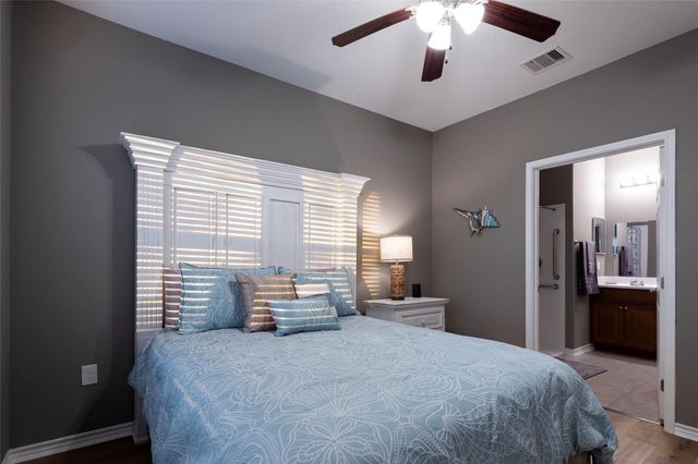 1126 3 Ks, San Leon, TX 77539