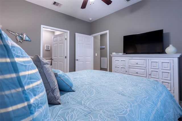 1126 3 Ks, San Leon, TX 77539