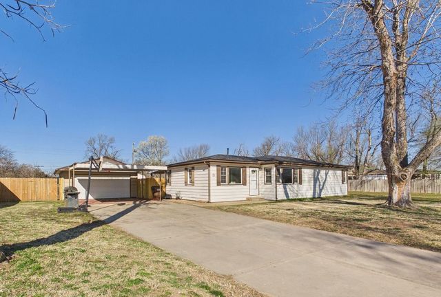 919 N Baehr St, Wichita, KS 67212